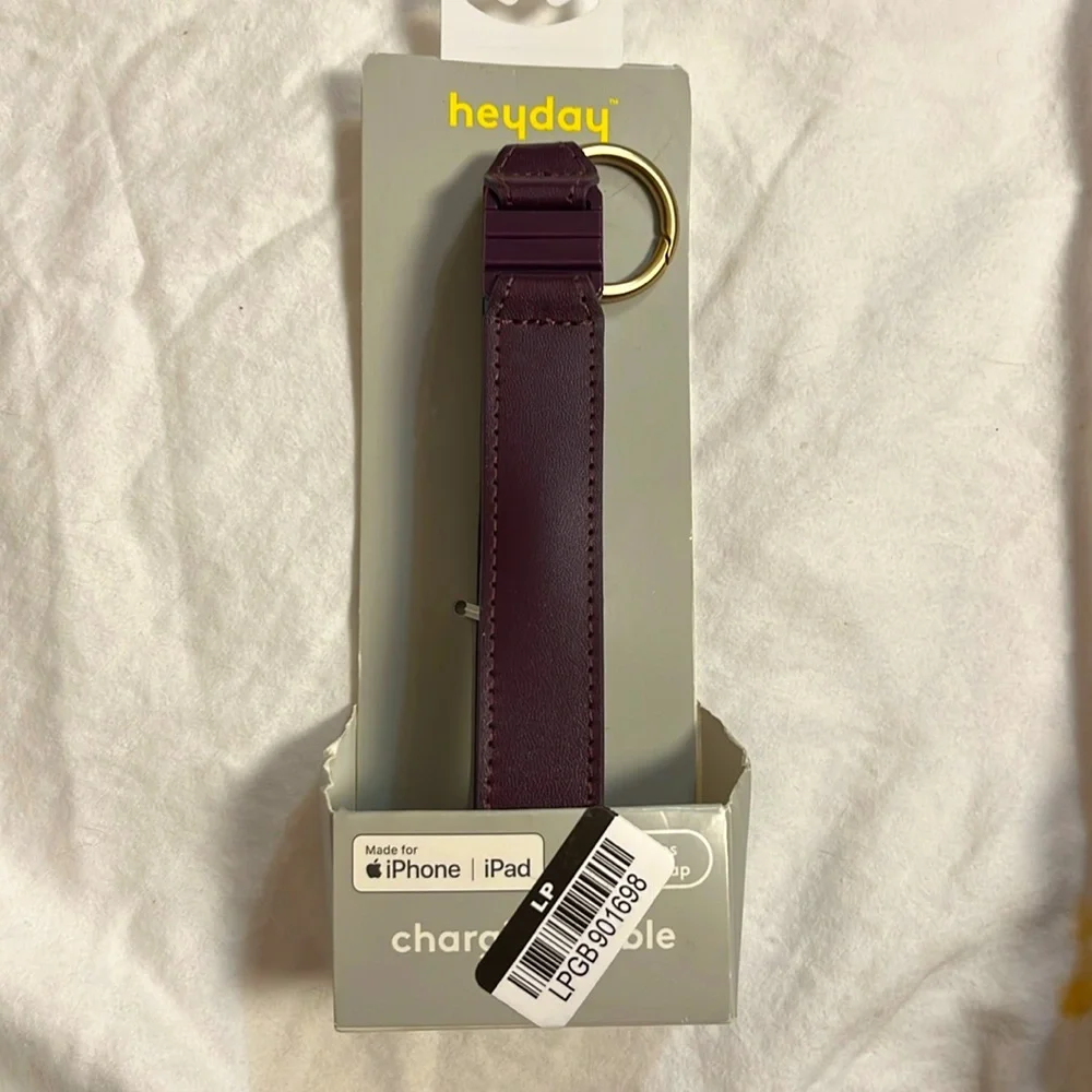 NWT NIB heyday charger cable keychain strap style usb to Iphone /Ipad